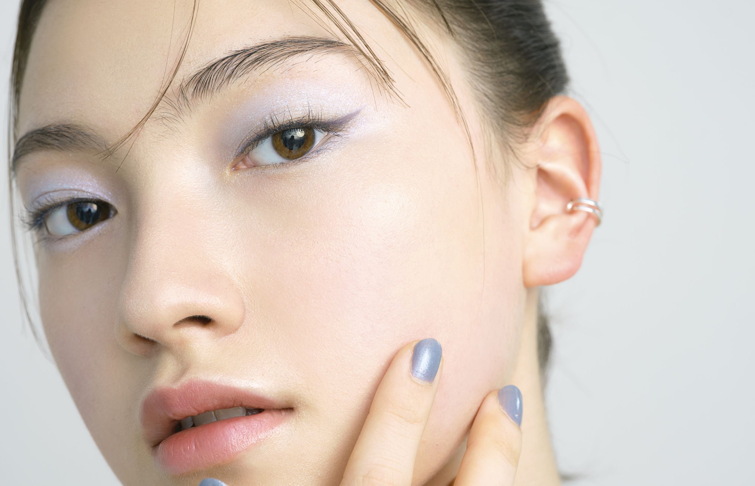 夏メイクで取り入れたいアイシャドウの色！SUIKOコスメで夏を楽しもう